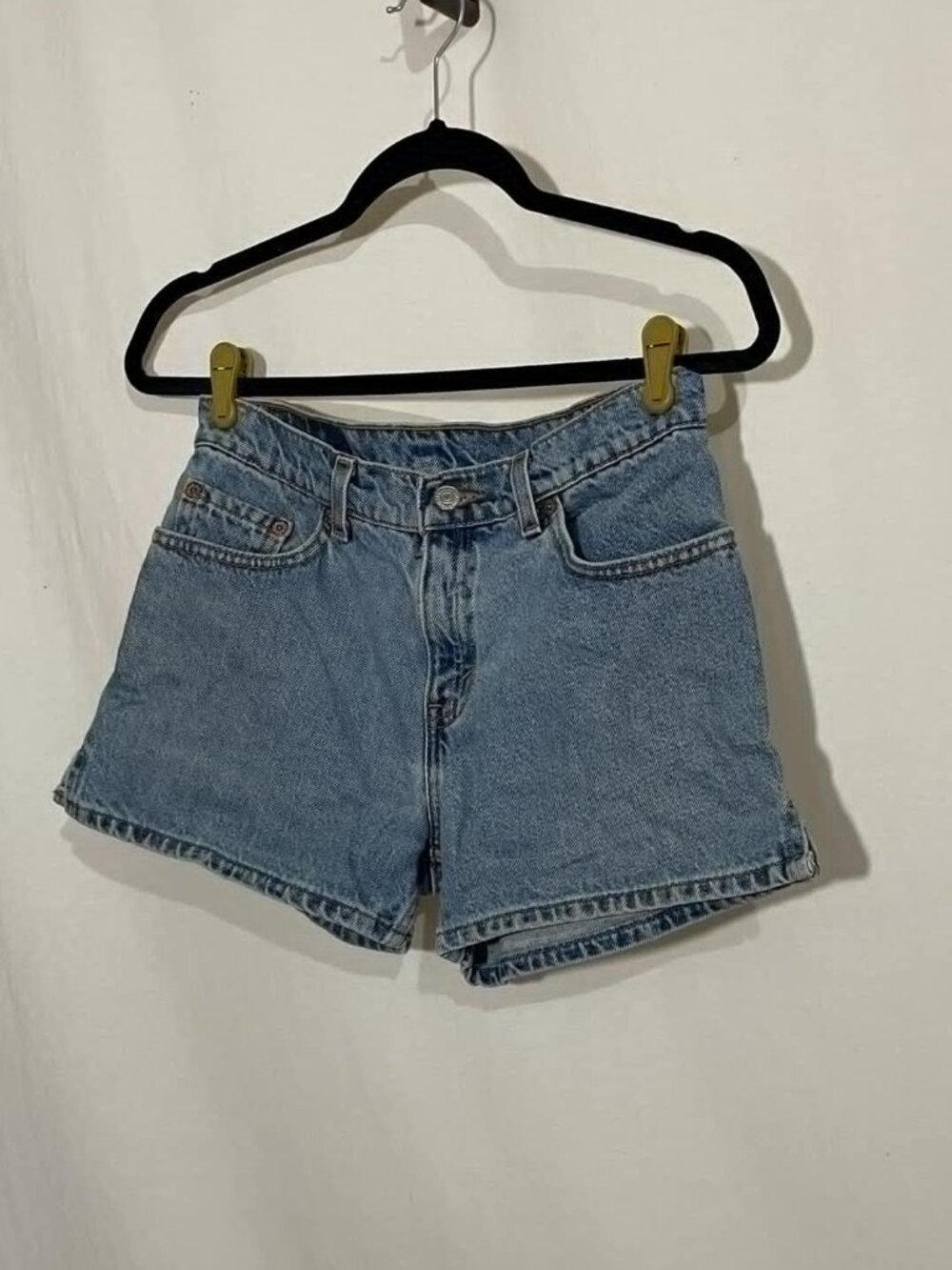 Women's Levi Denim Shorts - Picture 2 of 9
